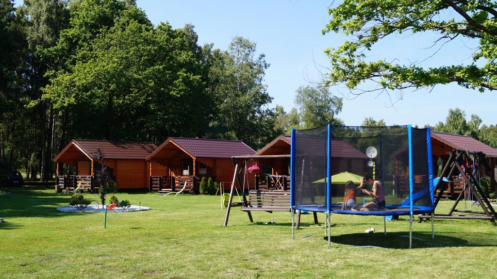 3 Deby Lodge