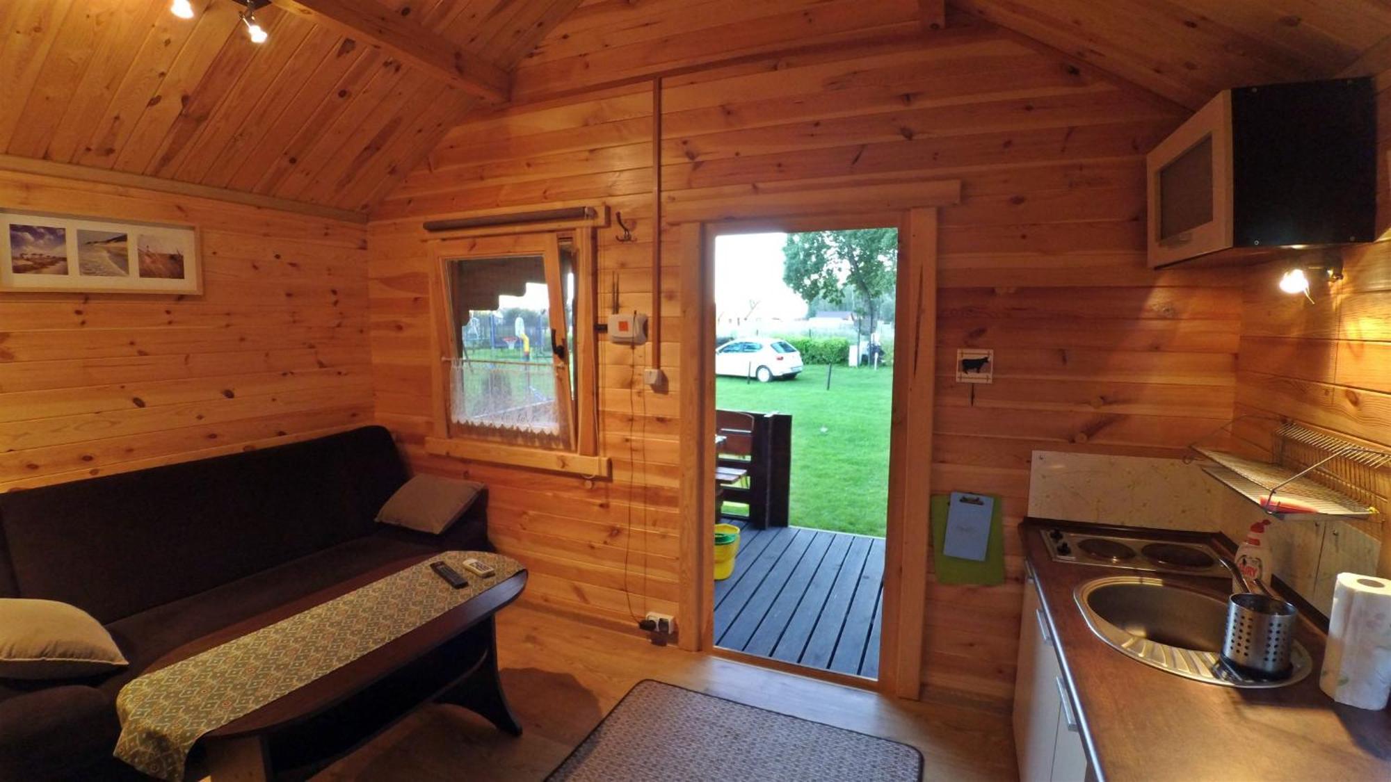 3 Deby Lodge *